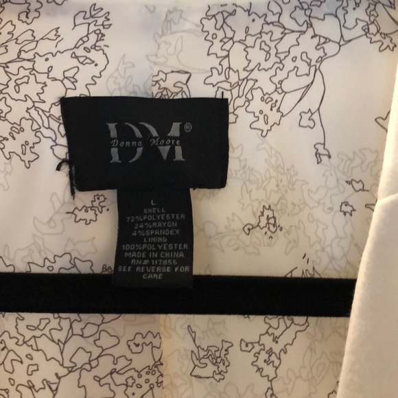 White jacket - Picture 4 of 5